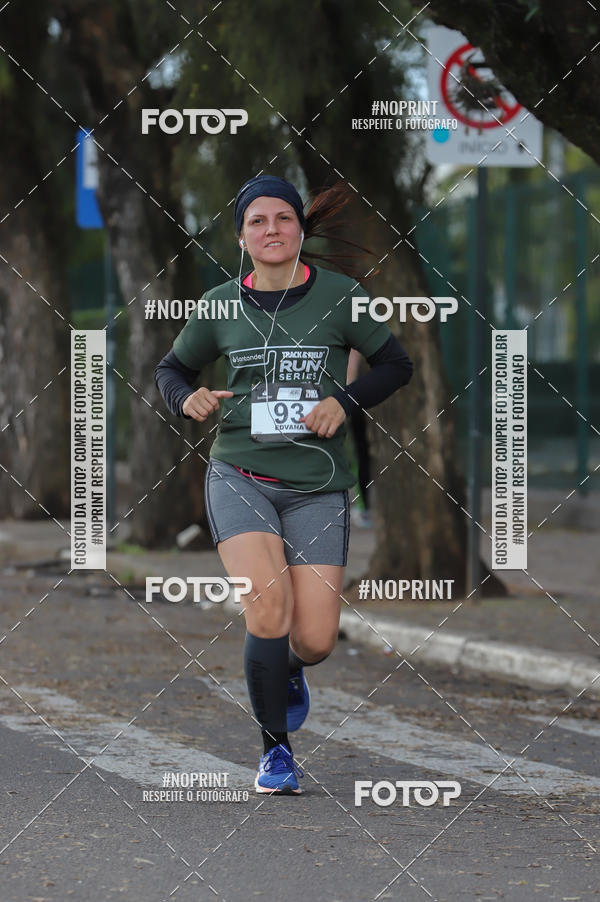 Buy your photos of the eventSANTANDER TRACK&FIELD RUN SERIES - Iguatemi Porto Alegre on Fotop