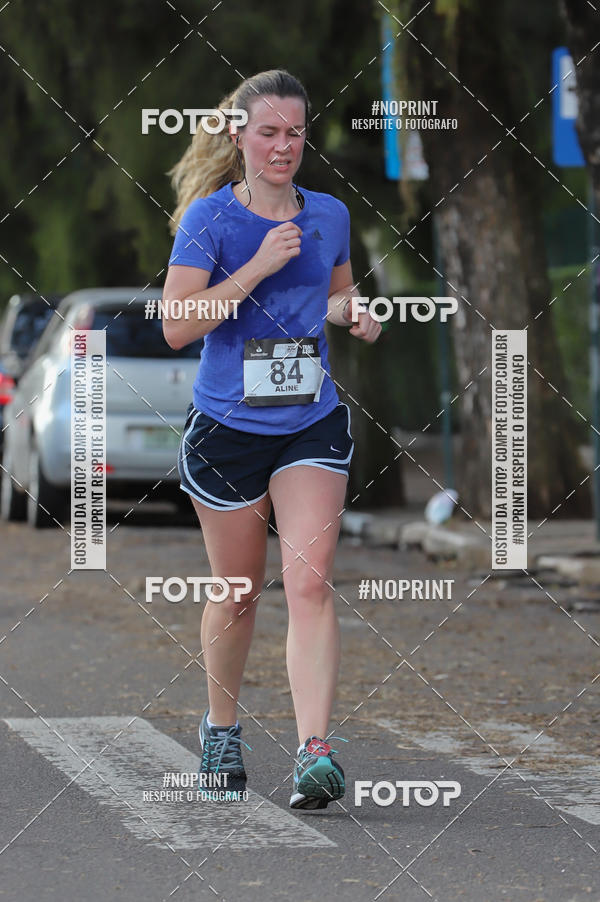Buy your photos of the eventSANTANDER TRACK&FIELD RUN SERIES - Iguatemi Porto Alegre on Fotop