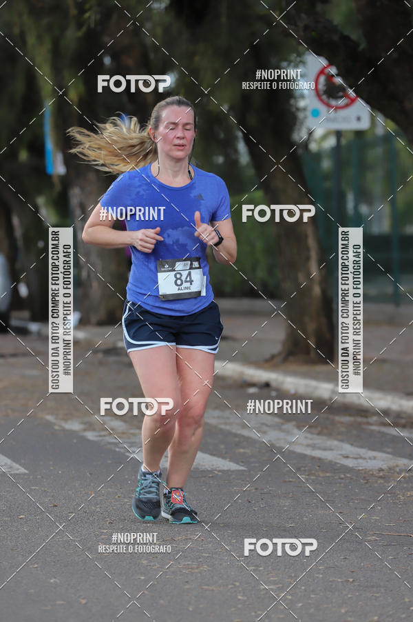Buy your photos of the eventSANTANDER TRACK&FIELD RUN SERIES - Iguatemi Porto Alegre on Fotop