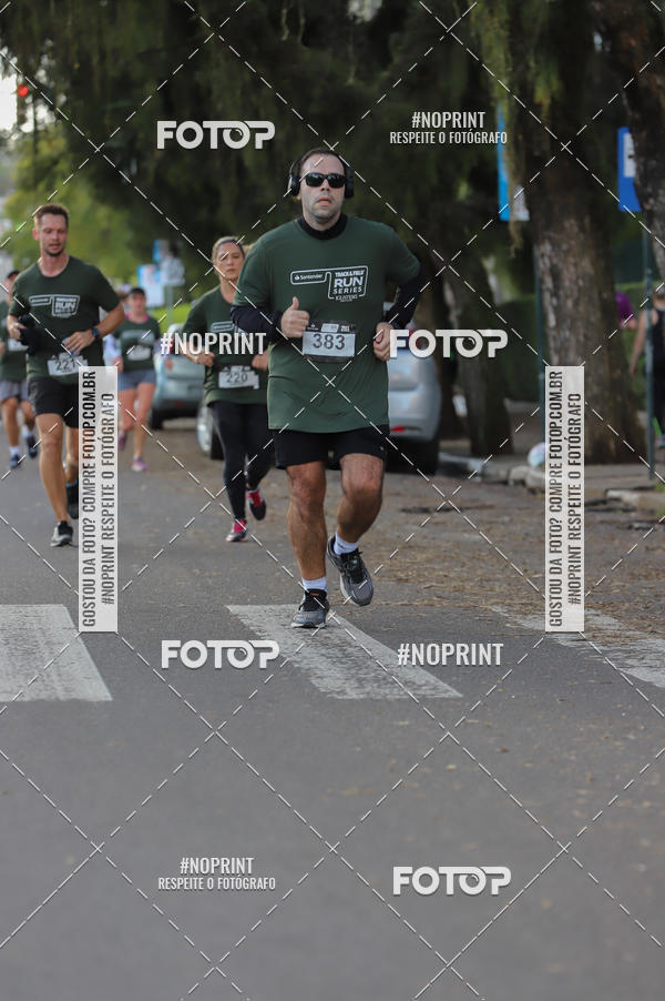 Buy your photos of the eventSANTANDER TRACK&FIELD RUN SERIES - Iguatemi Porto Alegre on Fotop