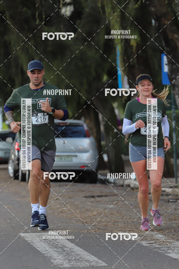 Buy your photos of the eventSANTANDER TRACK&FIELD RUN SERIES - Iguatemi Porto Alegre on Fotop