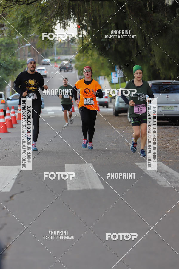 Buy your photos of the eventSANTANDER TRACK&FIELD RUN SERIES - Iguatemi Porto Alegre on Fotop