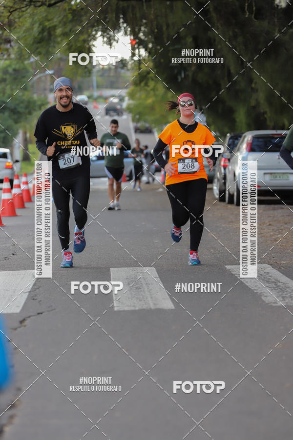 Buy your photos of the eventSANTANDER TRACK&FIELD RUN SERIES - Iguatemi Porto Alegre on Fotop