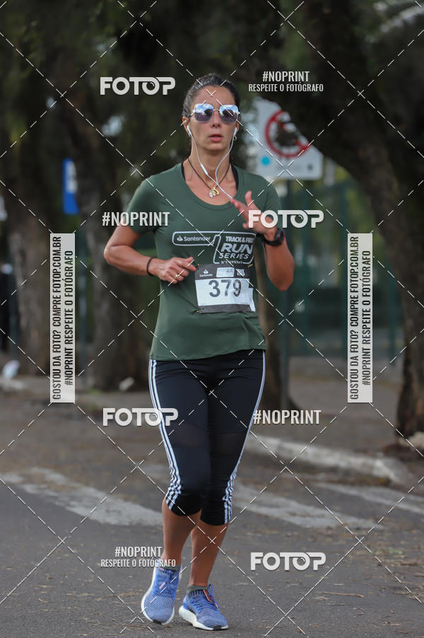 Buy your photos of the eventSANTANDER TRACK&FIELD RUN SERIES - Iguatemi Porto Alegre on Fotop