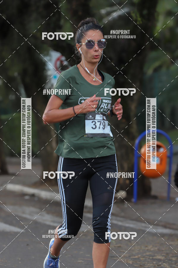 Buy your photos of the eventSANTANDER TRACK&FIELD RUN SERIES - Iguatemi Porto Alegre on Fotop