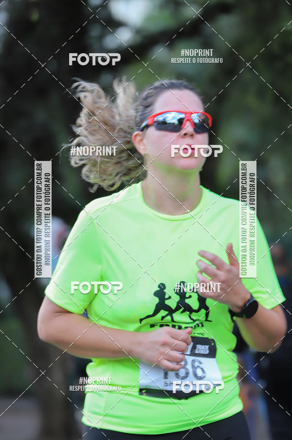 Buy your photos of the eventSANTANDER TRACK&FIELD RUN SERIES - Iguatemi Porto Alegre on Fotop