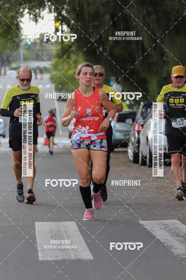 Buy your photos of the eventSANTANDER TRACK&FIELD RUN SERIES - Iguatemi Porto Alegre on Fotop