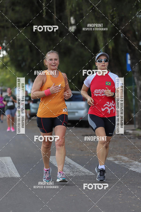 Buy your photos of the eventSANTANDER TRACK&FIELD RUN SERIES - Iguatemi Porto Alegre on Fotop