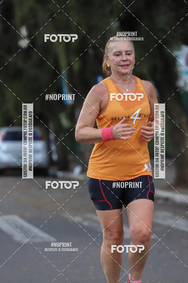 Buy your photos of the eventSANTANDER TRACK&FIELD RUN SERIES - Iguatemi Porto Alegre on Fotop