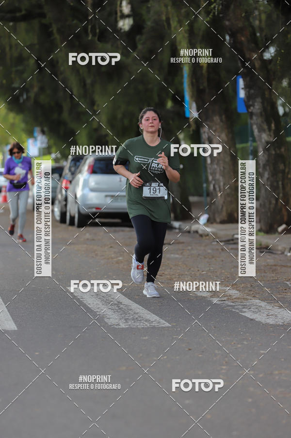 Buy your photos of the eventSANTANDER TRACK&FIELD RUN SERIES - Iguatemi Porto Alegre on Fotop