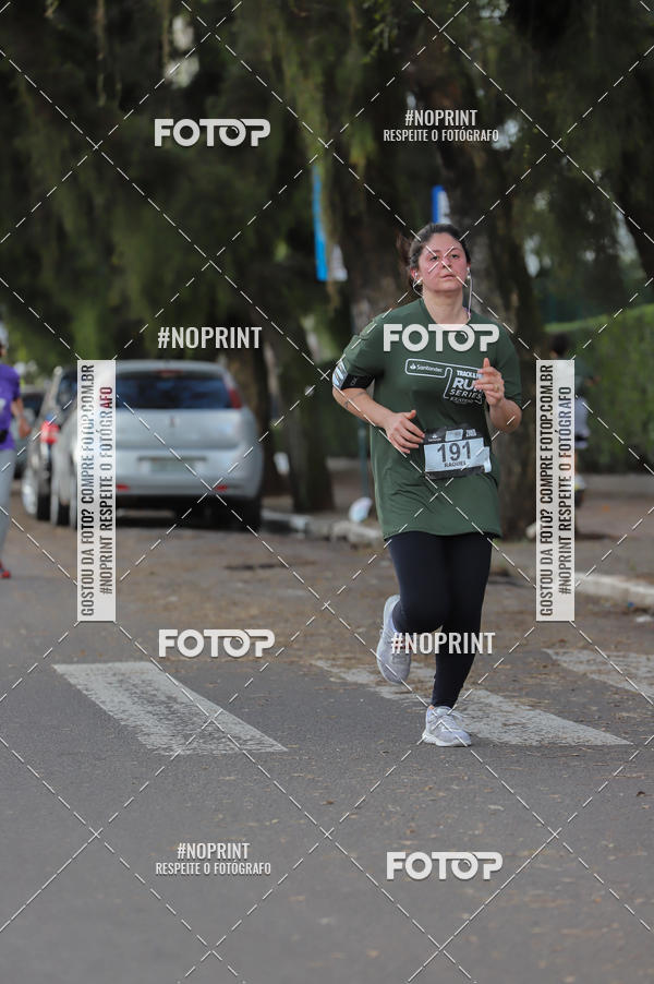 Buy your photos of the eventSANTANDER TRACK&FIELD RUN SERIES - Iguatemi Porto Alegre on Fotop