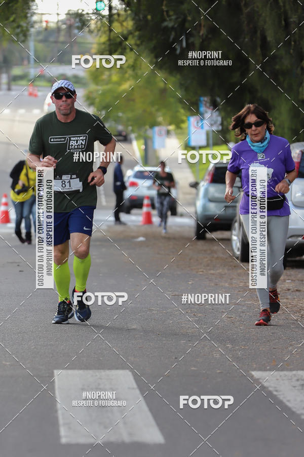 Buy your photos of the eventSANTANDER TRACK&FIELD RUN SERIES - Iguatemi Porto Alegre on Fotop