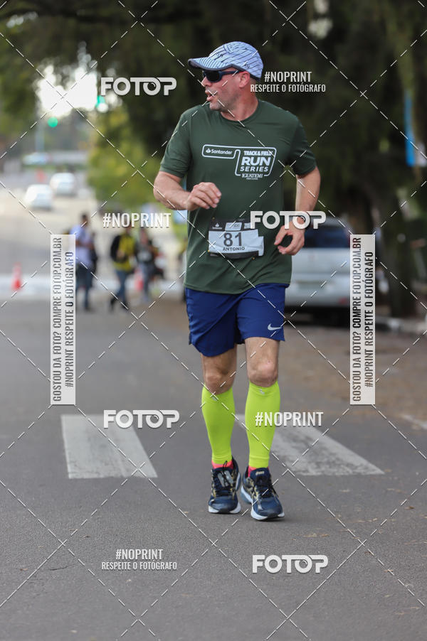 Buy your photos of the eventSANTANDER TRACK&FIELD RUN SERIES - Iguatemi Porto Alegre on Fotop
