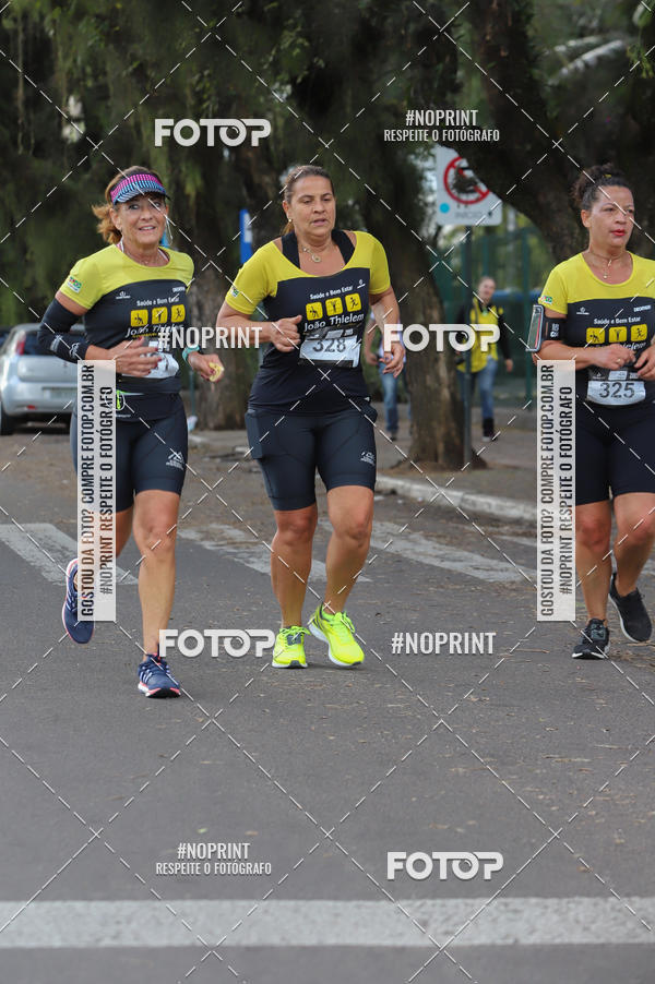 Buy your photos of the eventSANTANDER TRACK&FIELD RUN SERIES - Iguatemi Porto Alegre on Fotop