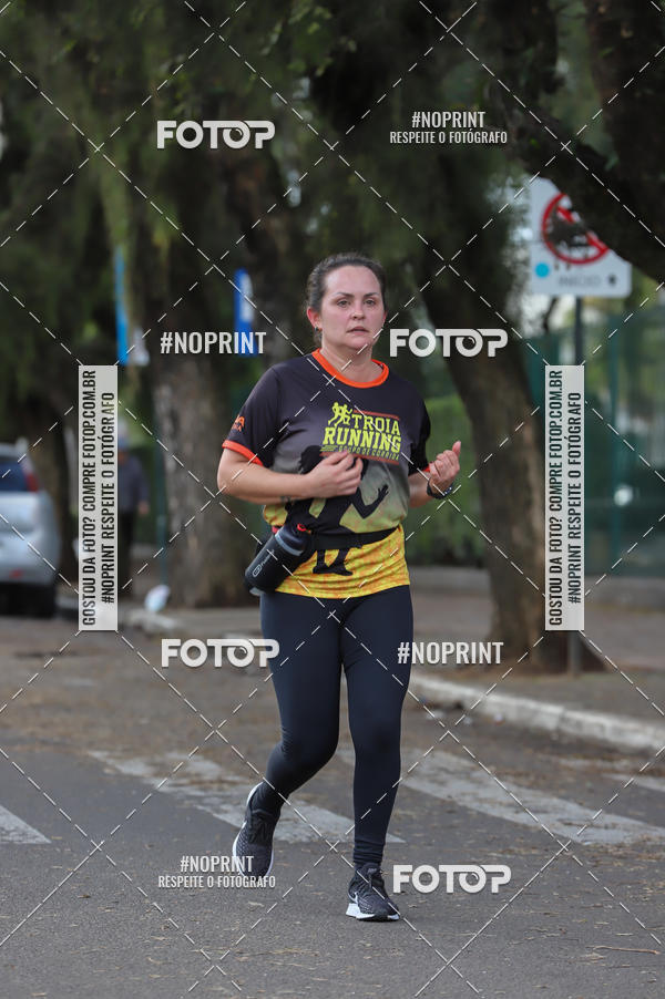 Buy your photos of the eventSANTANDER TRACK&FIELD RUN SERIES - Iguatemi Porto Alegre on Fotop