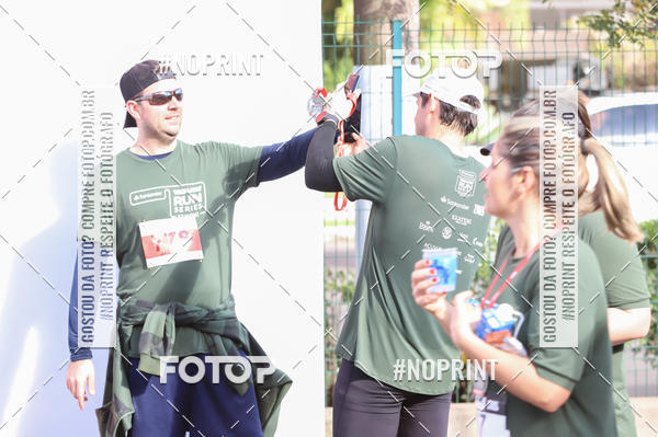 Buy your photos of the eventSANTANDER TRACK&FIELD RUN SERIES - Iguatemi Porto Alegre on Fotop