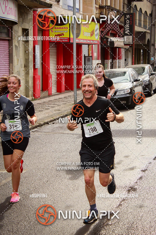 Achetez vos photos de l'vnement2 Corrida Run UNIUV sur Fotop