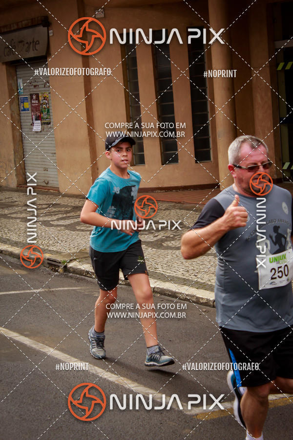 Achetez vos photos de l'vnement2 Corrida Run UNIUV sur Fotop