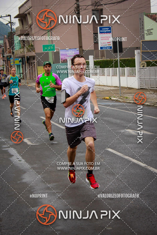 Achetez vos photos de l'vnement2 Corrida Run UNIUV sur Fotop