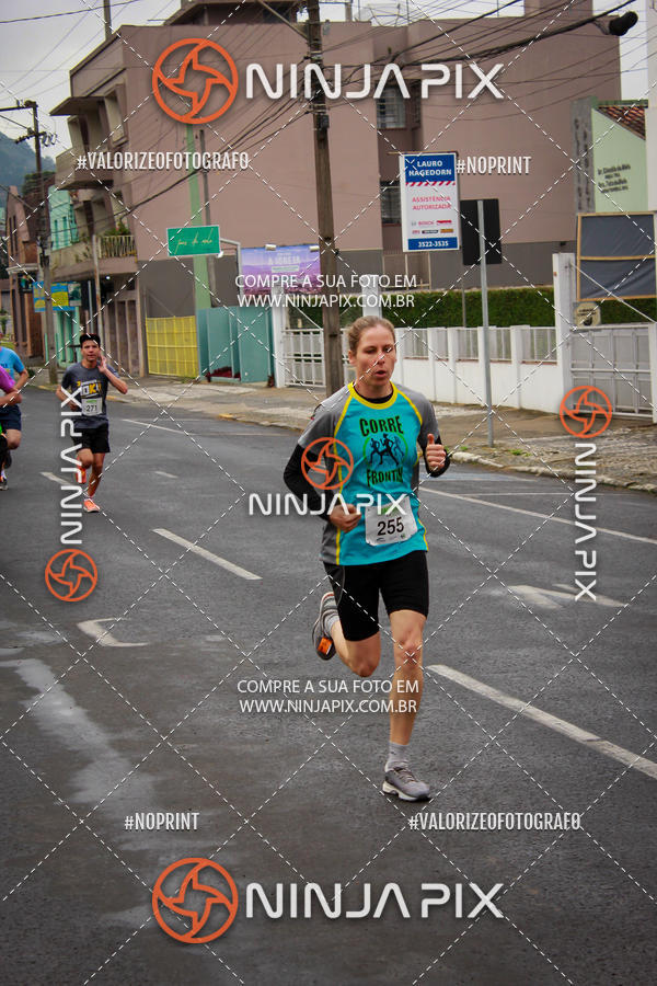 Achetez vos photos de l'vnement2 Corrida Run UNIUV sur Fotop