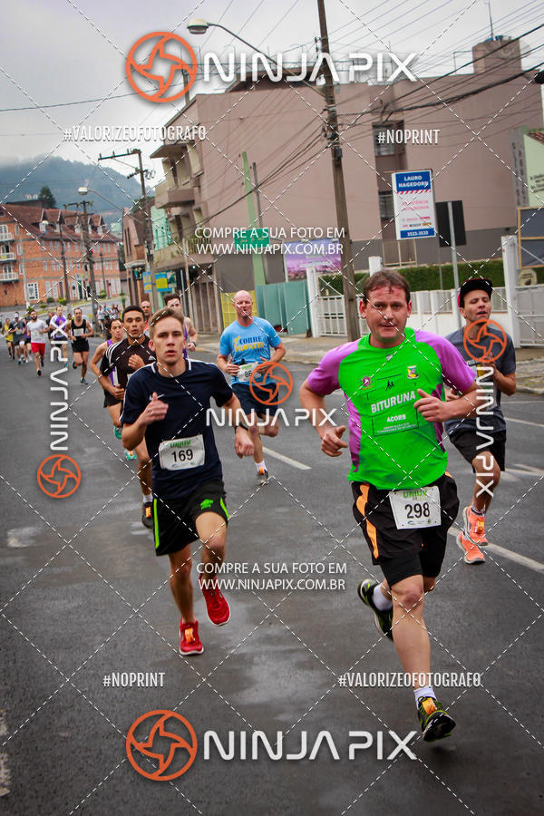 Achetez vos photos de l'vnement2 Corrida Run UNIUV sur Fotop