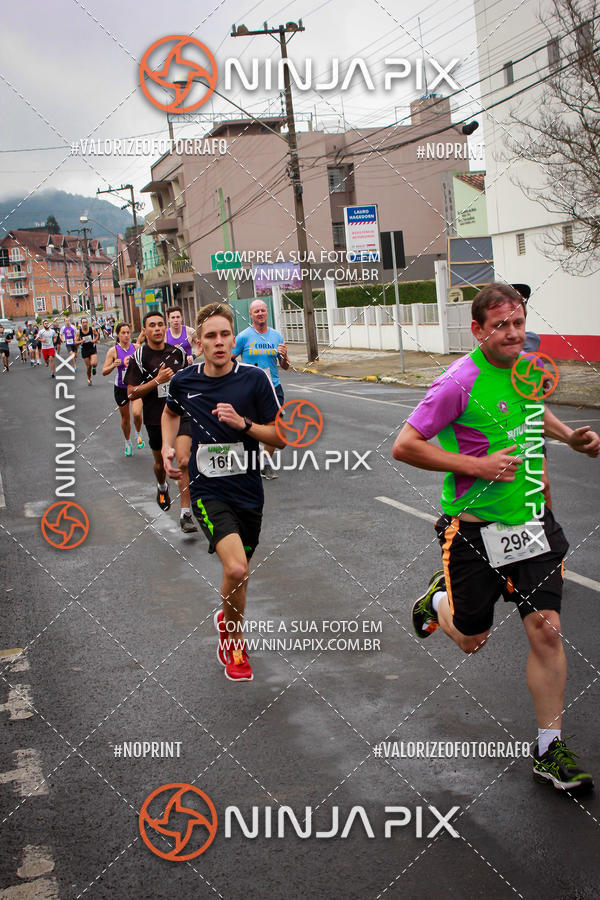 Achetez vos photos de l'vnement2 Corrida Run UNIUV sur Fotop