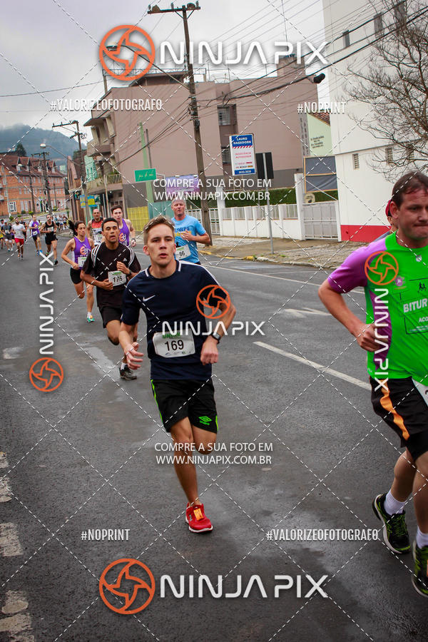 Achetez vos photos de l'vnement2 Corrida Run UNIUV sur Fotop