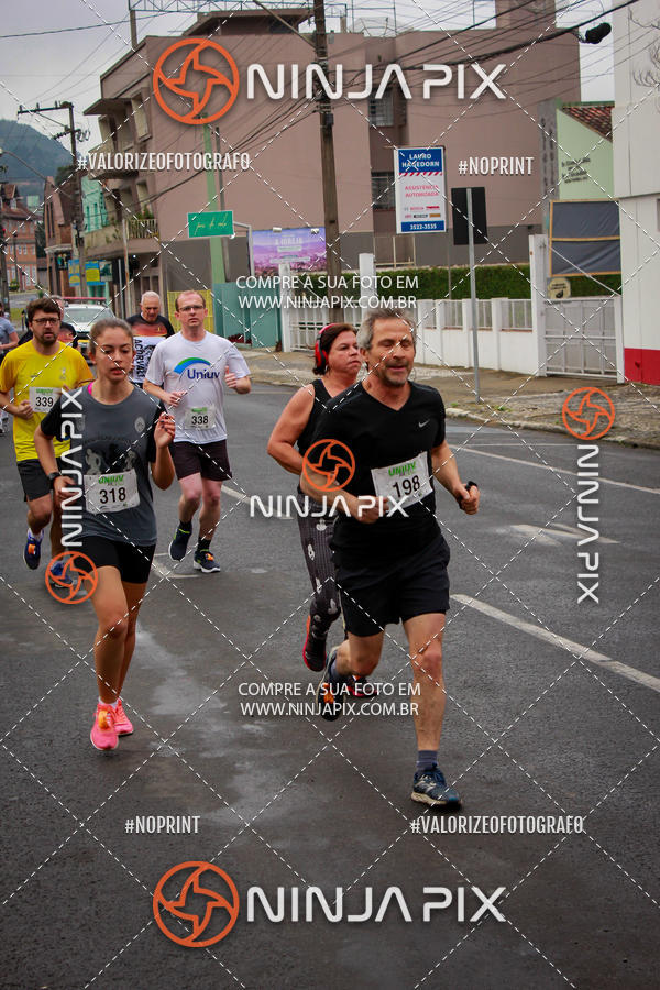 Compra tus fotos del evento2 Corrida Run UNIUV En Fotop