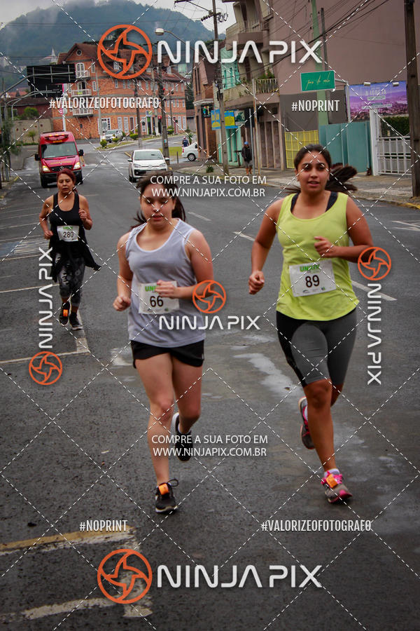 Achetez vos photos de l'vnement2 Corrida Run UNIUV sur Fotop