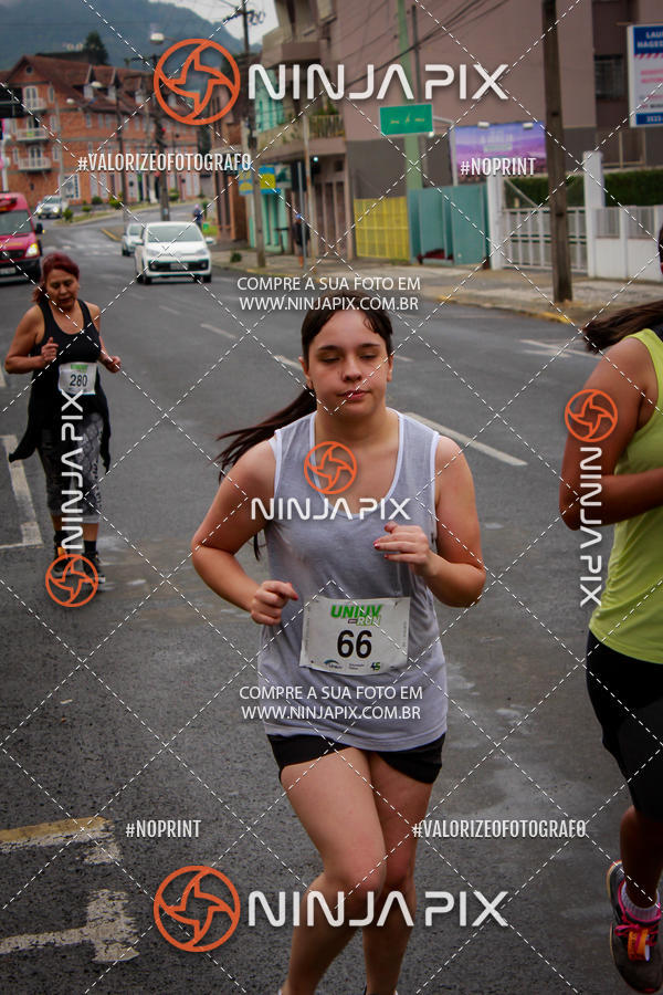 Achetez vos photos de l'vnement2 Corrida Run UNIUV sur Fotop