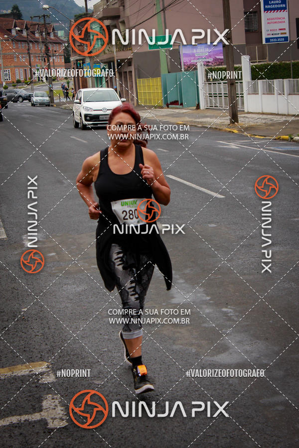 Achetez vos photos de l'vnement2 Corrida Run UNIUV sur Fotop