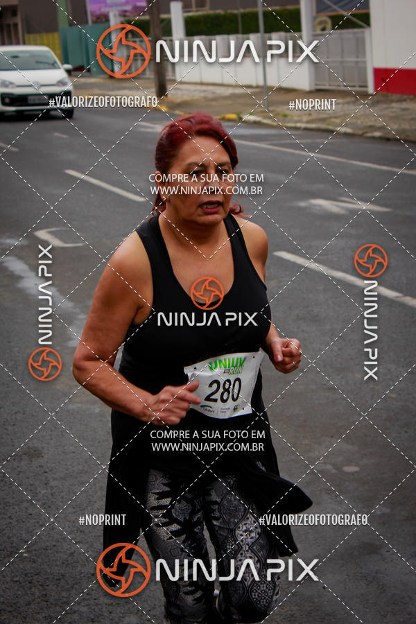 Achetez vos photos de l'vnement2 Corrida Run UNIUV sur Fotop