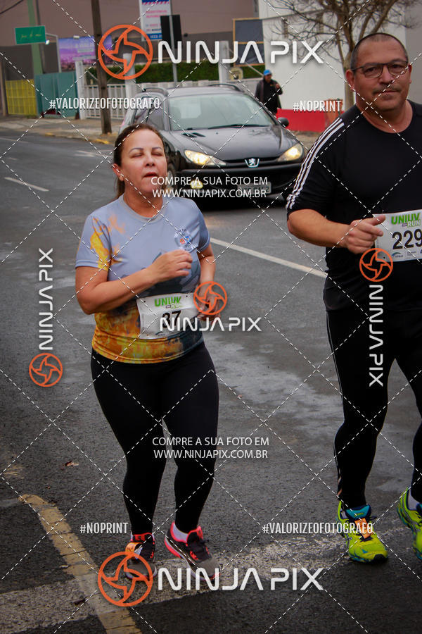 Achetez vos photos de l'vnement2 Corrida Run UNIUV sur Fotop