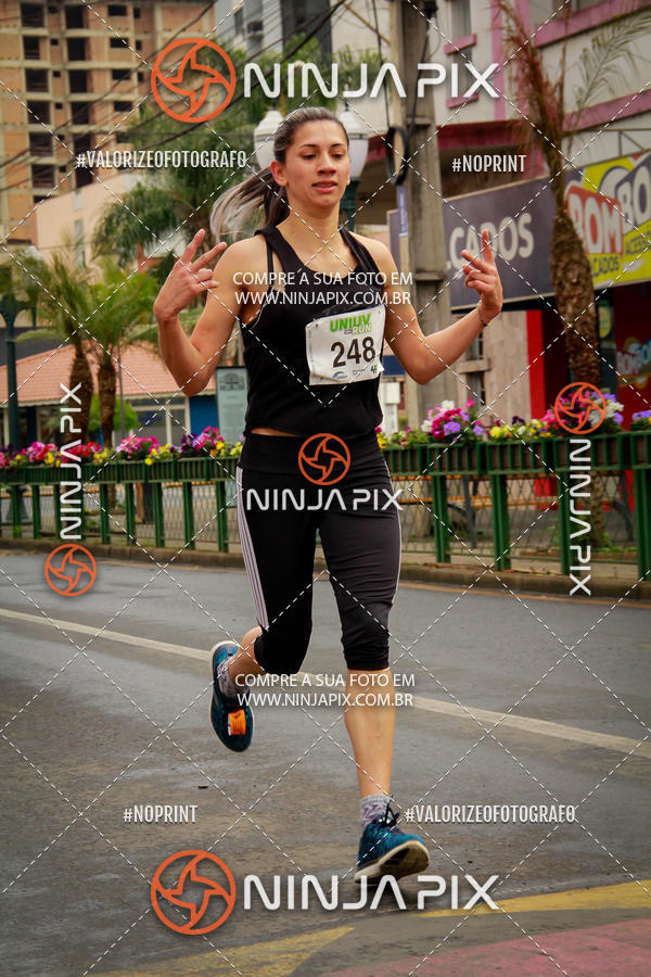 Achetez vos photos de l'vnement2 Corrida Run UNIUV sur Fotop