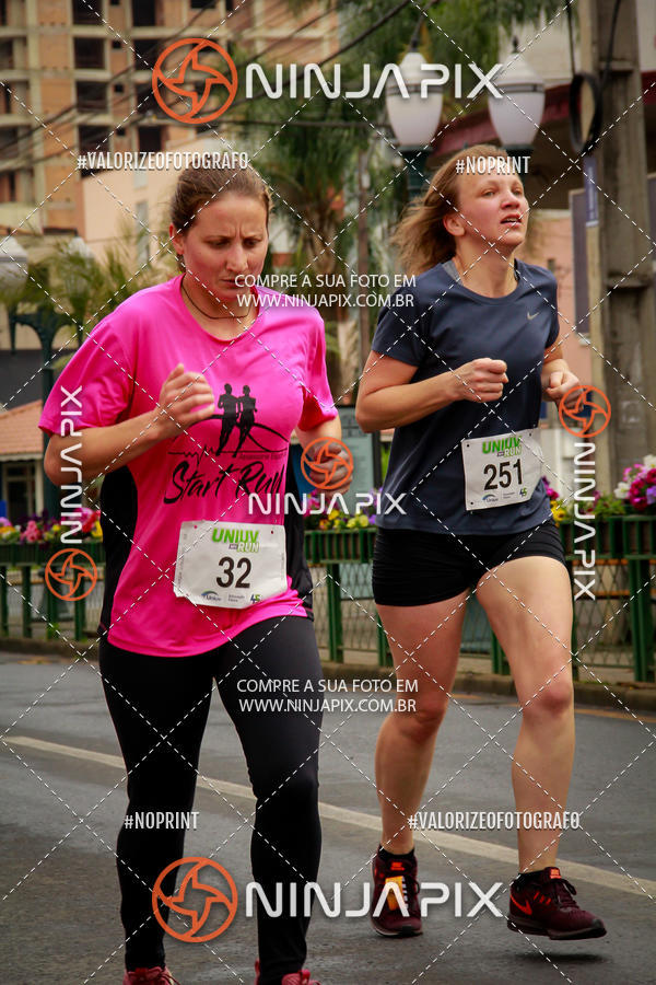 Achetez vos photos de l'vnement2 Corrida Run UNIUV sur Fotop