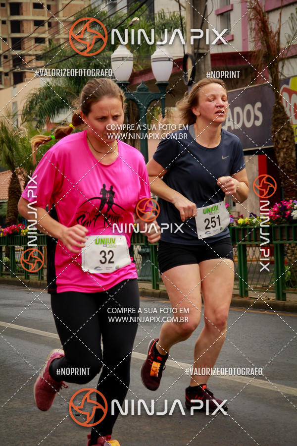 Achetez vos photos de l'vnement2 Corrida Run UNIUV sur Fotop