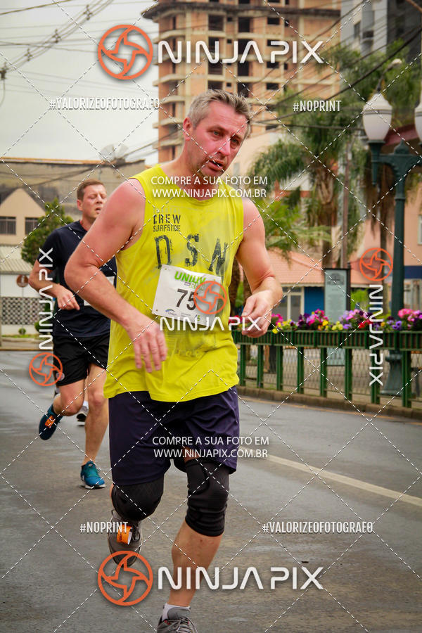 Achetez vos photos de l'vnement2 Corrida Run UNIUV sur Fotop
