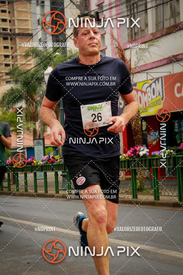 Achetez vos photos de l'vnement2 Corrida Run UNIUV sur Fotop