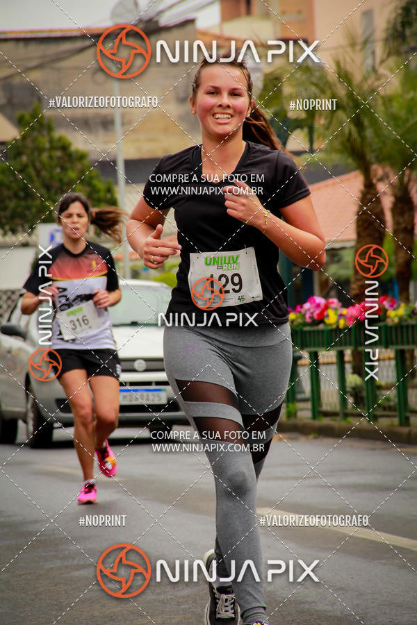 Achetez vos photos de l'vnement2 Corrida Run UNIUV sur Fotop