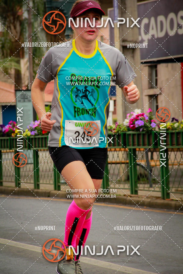 Achetez vos photos de l'vnement2 Corrida Run UNIUV sur Fotop