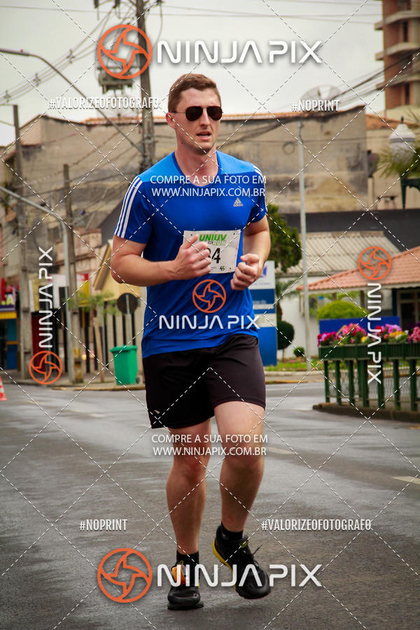 Achetez vos photos de l'vnement2 Corrida Run UNIUV sur Fotop