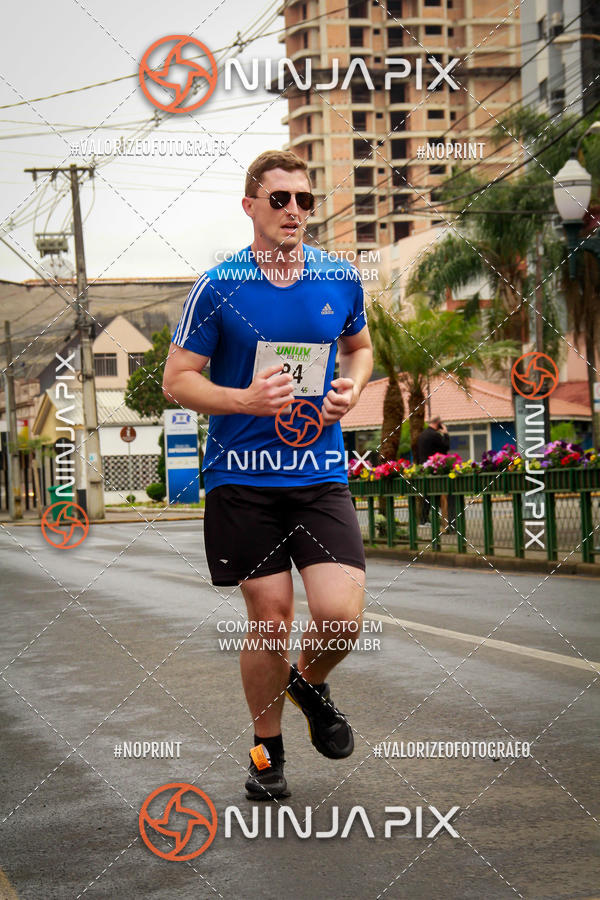 Achetez vos photos de l'vnement2 Corrida Run UNIUV sur Fotop