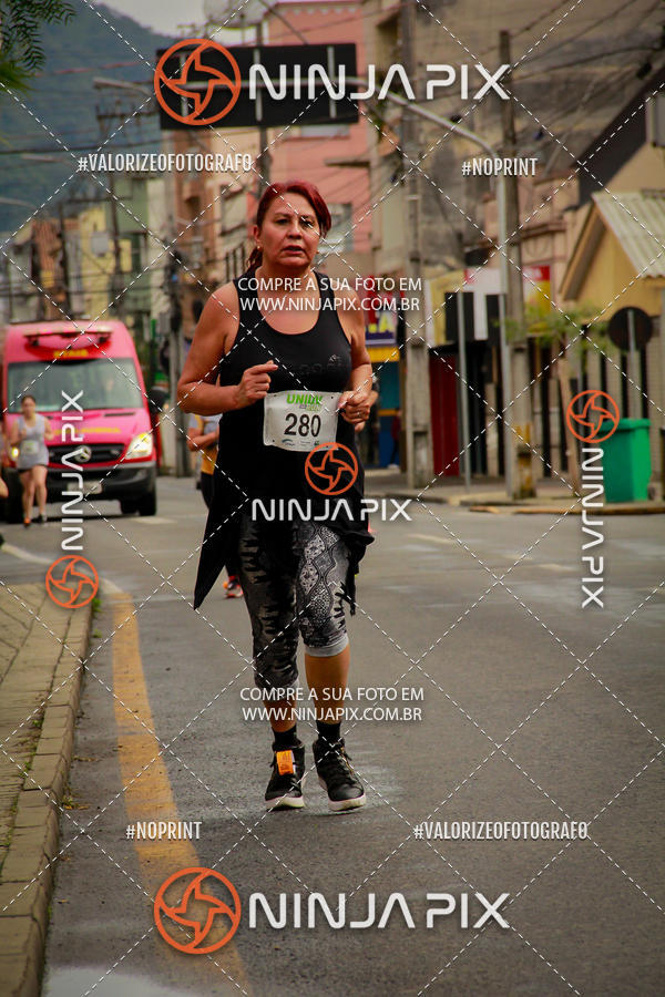 Achetez vos photos de l'vnement2 Corrida Run UNIUV sur Fotop