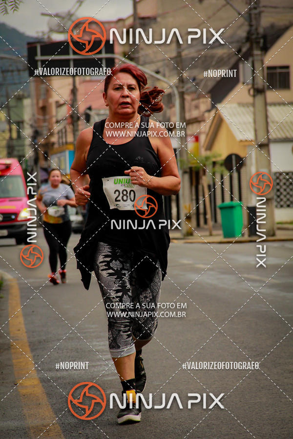 Achetez vos photos de l'vnement2 Corrida Run UNIUV sur Fotop