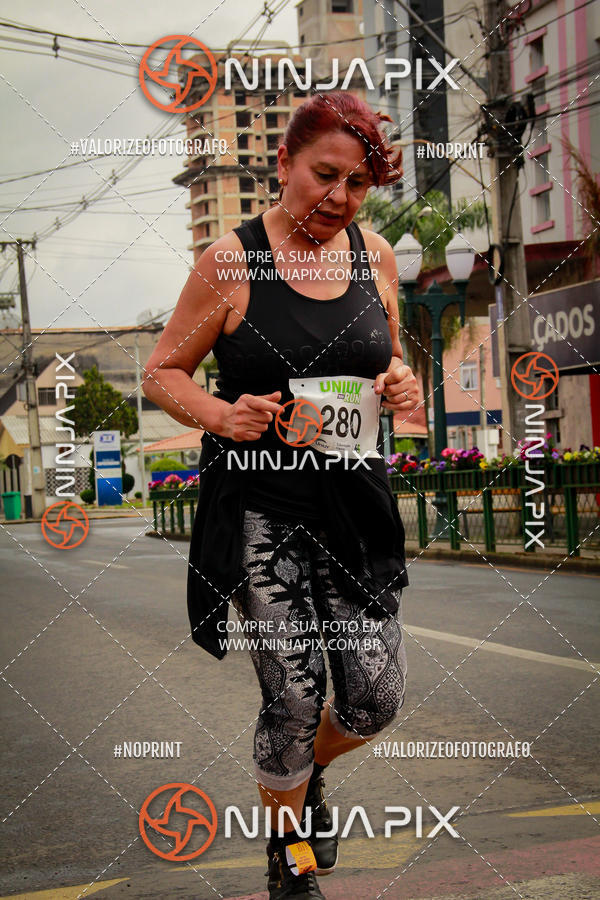 Achetez vos photos de l'vnement2 Corrida Run UNIUV sur Fotop