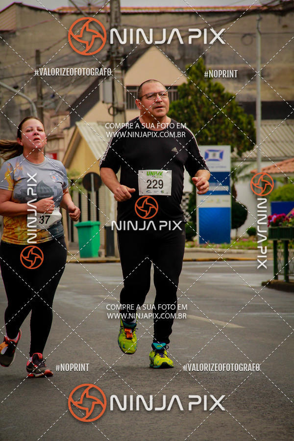 Achetez vos photos de l'vnement2 Corrida Run UNIUV sur Fotop