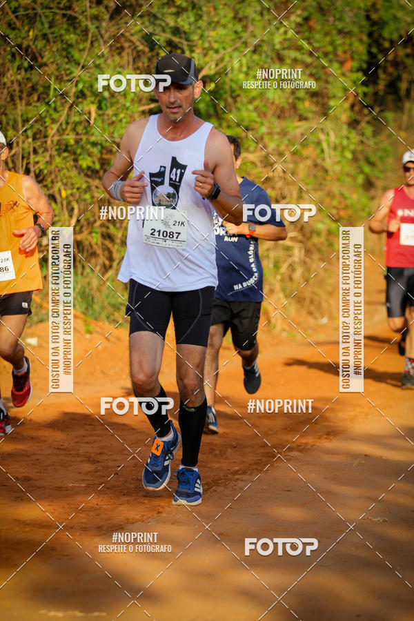 Achetez vos photos de l'�v�nement6� Meia Maratona A�a� da Praia sur Fotop