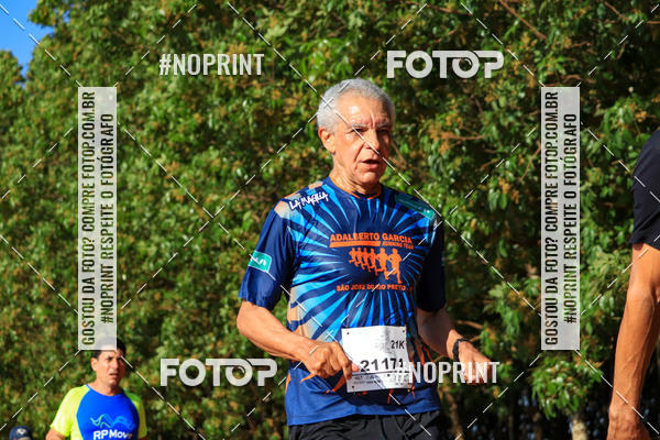 Achetez vos photos de l'�v�nement6� Meia Maratona A�a� da Praia sur Fotop