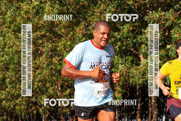 Achetez vos photos de l'�v�nement6� Meia Maratona A�a� da Praia sur Fotop