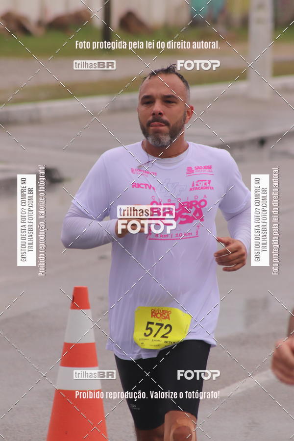 Buy your photos of the eventCorrida Outubro Rosa on Fotop